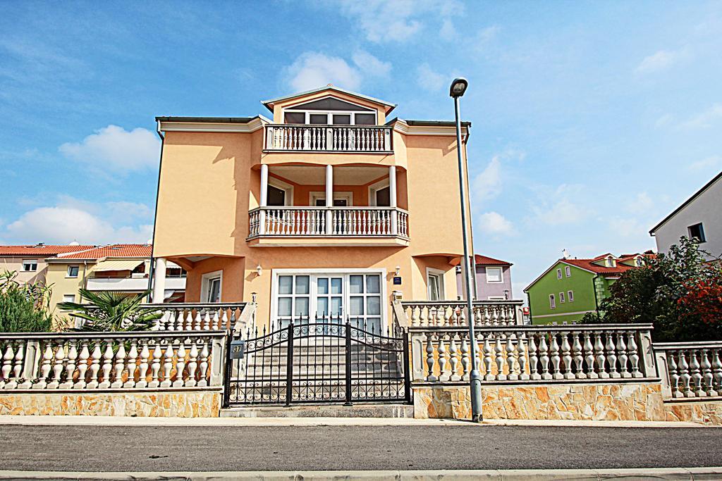Apartment Vukadin Пула Экстерьер фото