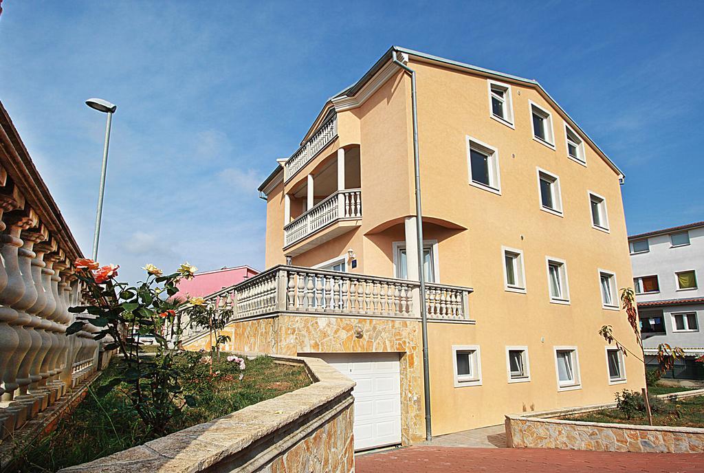 Apartment Vukadin Пула Экстерьер фото